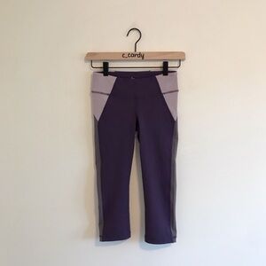 Alo | Purple Colorblock Capri Leggings Yoga